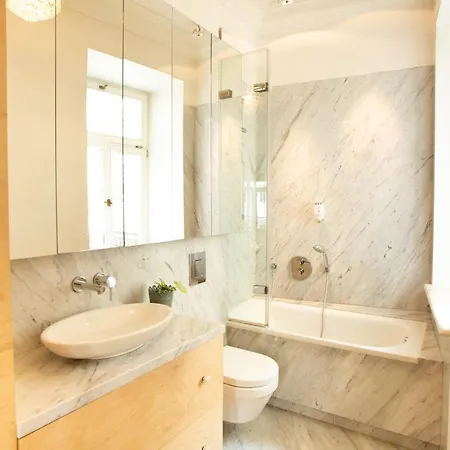 Center - Golden - Dobr11a Apartament