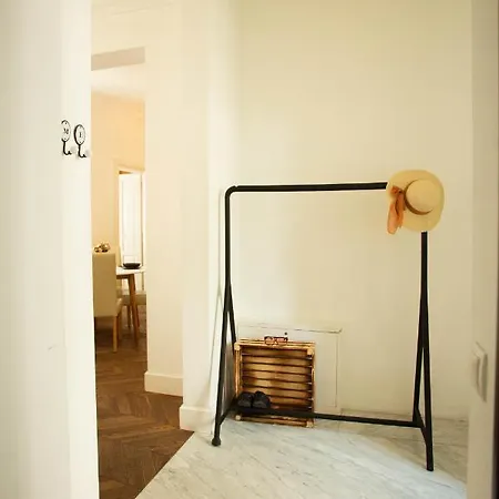 Center - Golden - Dobr11a Apartament *
