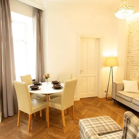 Center - Golden - Dobr11a Apartament